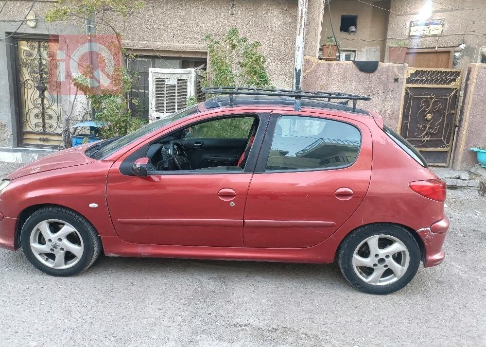 بيجو 206